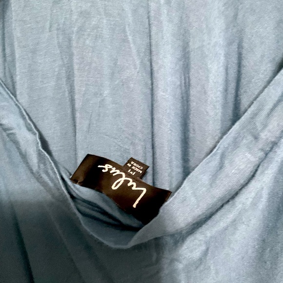 Lulus - Picture 5 of 5